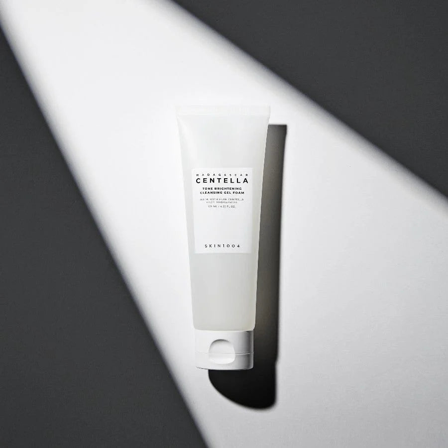 https://allurify.pk/products/skin1004-madagascar-centella-tone-brightening-cleansing-gel-foam?variant=50127848964412